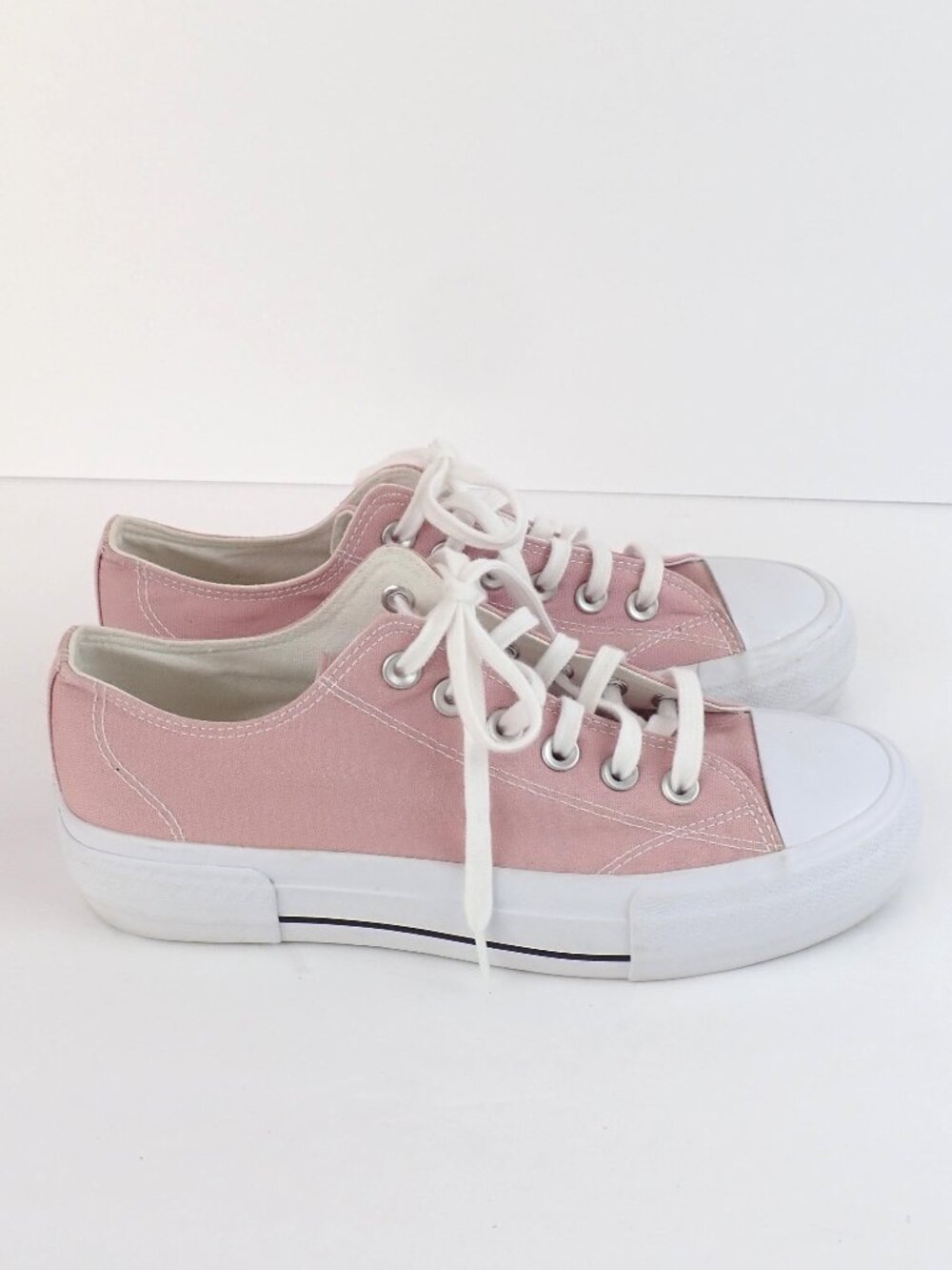 No Boundaries NOBO Womens 9 Canvas Lace Up Platform Sneakers